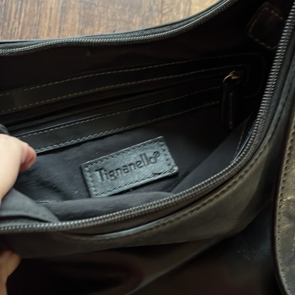 Tignanello Fine Genuine Leather Shoulder Bag Black - Picture 4 of 5